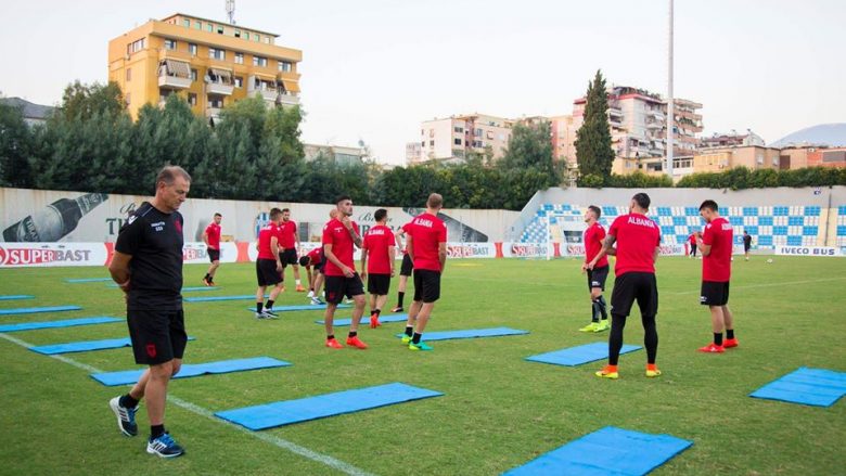 De Biasi vendos mbrojtësit që do të luajnë ndaj Maqedonisë