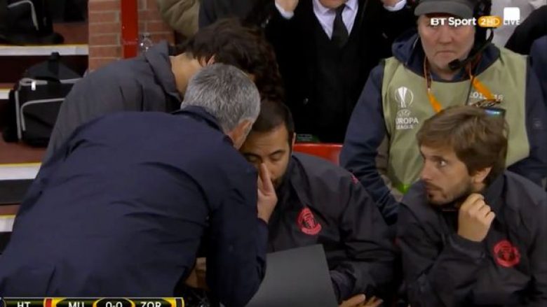 Mourinho përplaset me asistentët shkaku i Paul Pogbas (Video)