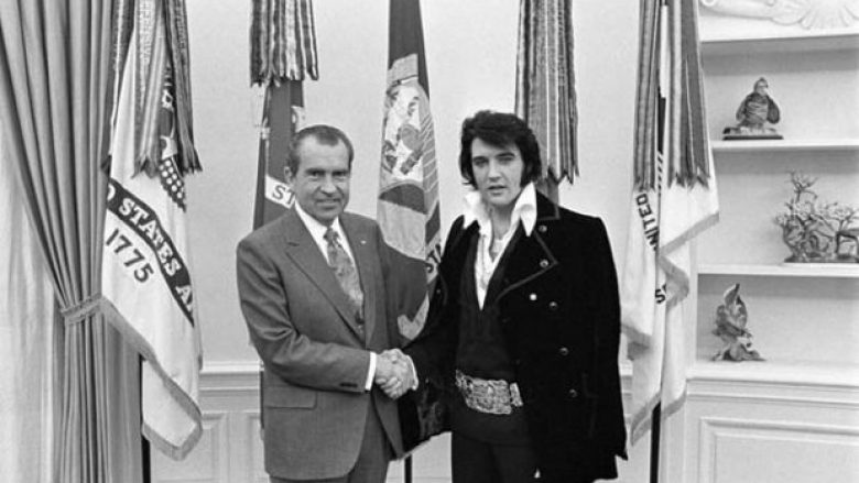Takimi historik në Shtëpinë e Bardhë: Richard Nixon – Elvis Presley