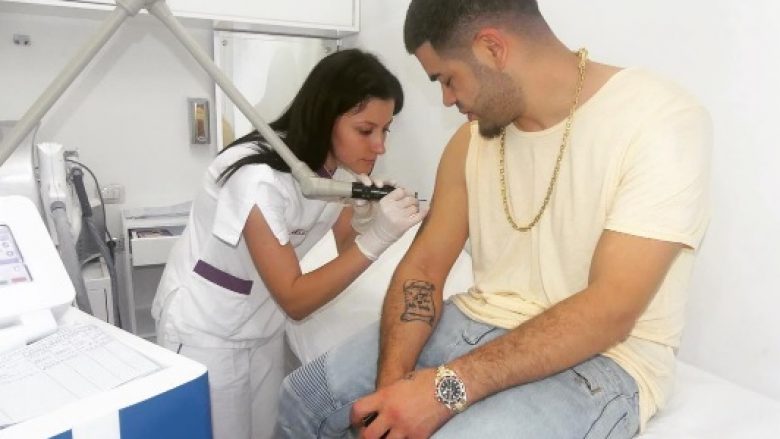 Noizy përfundimisht ndahet prej kësaj femre (Foto)