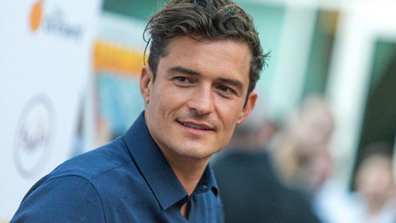 Orlando Bloom bëhet i gjallë pas publikimit të fotove nudo (Foto)