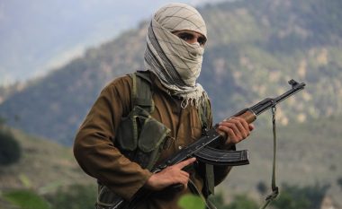 Rapotohet për vrasjen e tre lidererëve talibanë në Pakistan