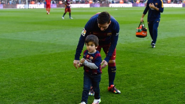 Edhe djali i Messit do të luajë për Barcën (Foto)