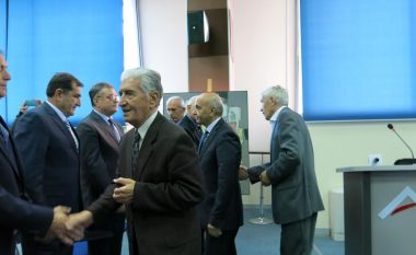 Mustafa mori pjesë në akademinë përkujtimore për Akademik Gjelosh Gjokaj