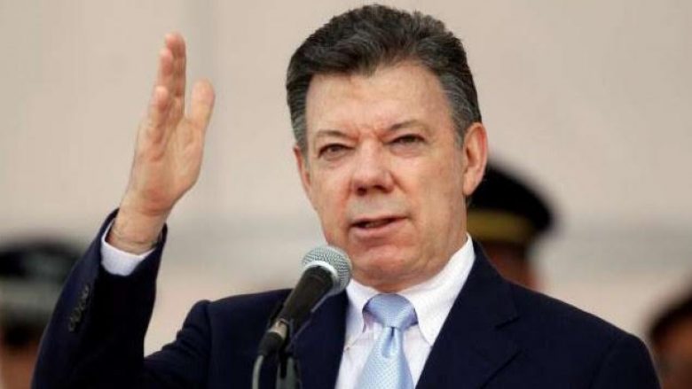 Presidenti kolumbian dhuron paratë e Nobelit për viktimat e konfliktit