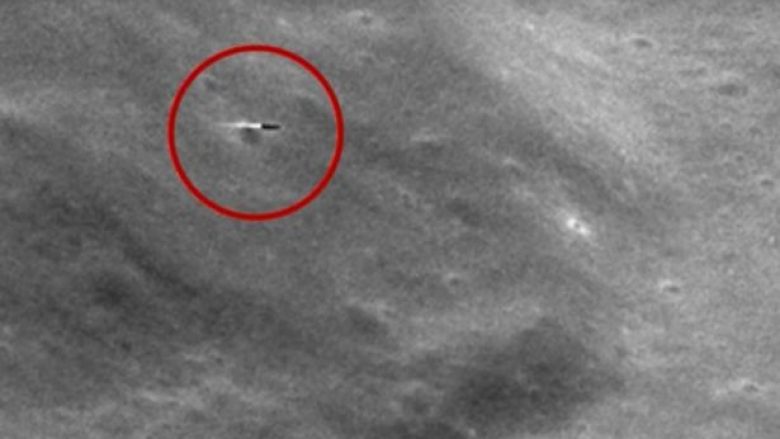 Fluturakja misterioze që habiti të gjithë, shfaqet në videon e NASA-s nga misioni Apollo 11 (Foto/Video)
