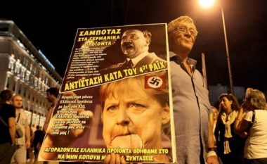Protestuesit e konsiderojnë Merkelin ”tradhtare e popullit”