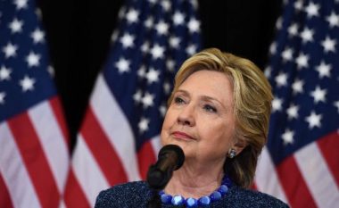 Si lindi historia e skandalit të e-maileve të Clintonit