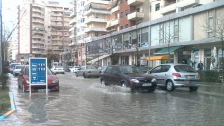Shqipëria, e kërcënuar nga përmbytjet