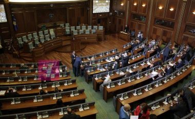 Kuvendi kërkon lirimin e Nehat Thaçit, nuk pezullohen bisedimet me Serbinë