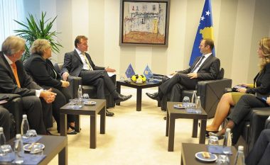 Komandanti i operacioneve civile të BE-së e vizitoi Kosovën, takohet me shefen e EULEX-it dhe zëvendëskryeministrin