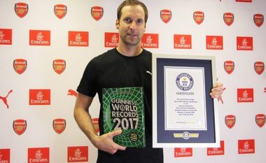 Petr Cech futet në Librin e Rekordeve Guinness (Foto)