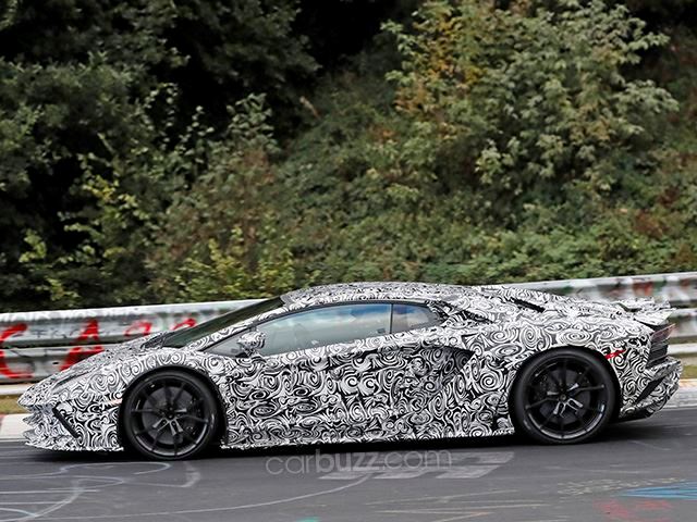 Lamborghini Aventador i ri fotografohet gjate procesit te testimit foto 6
