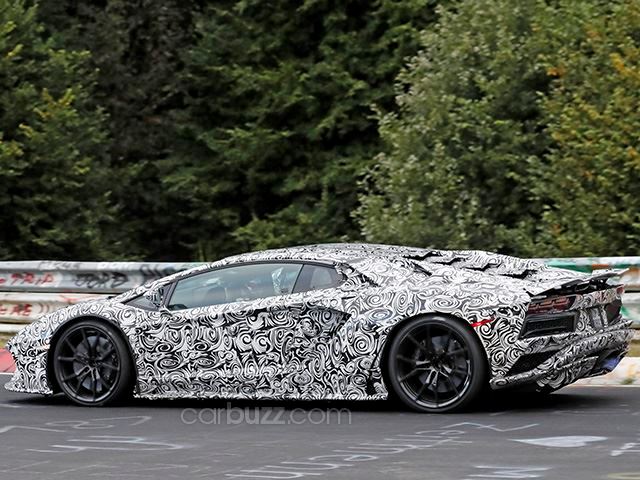 Lamborghini Aventador i ri fotografohet gjate procesit te testimit foto 7