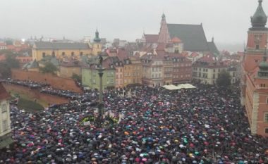 Parlamenti i Polonisë refuzon ligjin kundër abortit