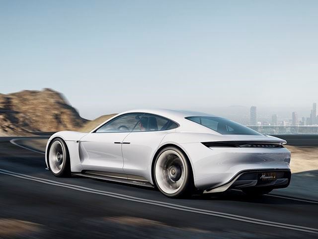 Porsche do të prodhojë disa vetura të bazuara në modelin Mission E foto 4