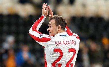 Shaqiri tallet me mbrojtësit kundërshtar, këto janë momentet e javës në Angli (Video)