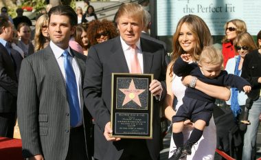 Shkatërrohet ylli i Donald Trump që ndodhet në Shëtitoren e Famës (Foto)