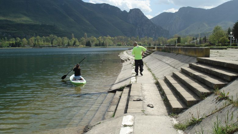 Komuna e Sarajit premton rregullimin e kompleksit të liqenit Treska (Video)