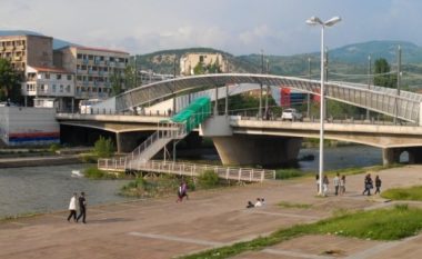 Mitrovicasit skeptik për urën (Video)