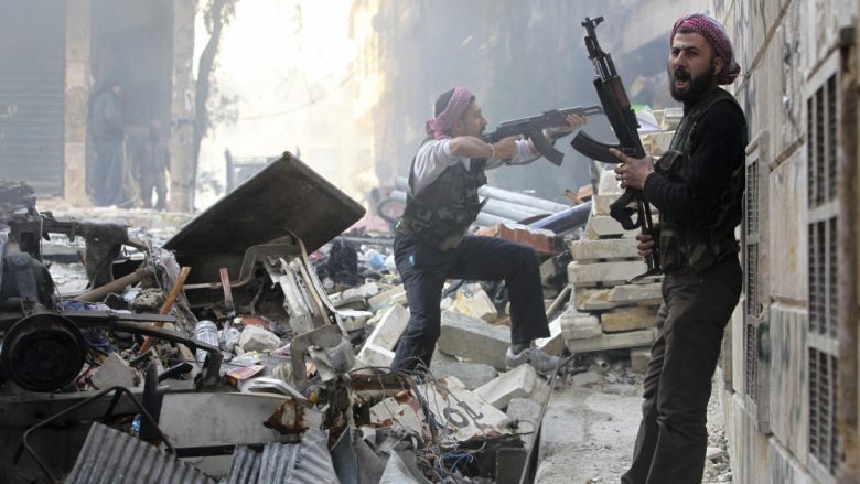Regjimi sirian kontrollon 60 për qind të lagjeve rebele të Aleppos