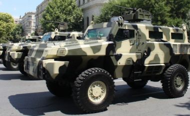 Një kompani amerikane e interesuar për prodhimin e automjeteve ushtarake në Kosovë (Video)