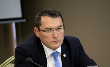 Gecaj: Rama s’mund të flasë për Kosovën me Serbinë