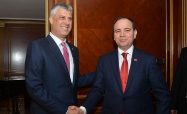 Thaçi-Nishani inkurajojnë bashkëpunimin ekonomik Kosovë-Shqipëri