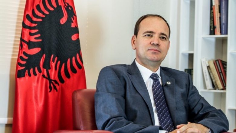 Nishani: Politika të dënojë krimet e komunizmit