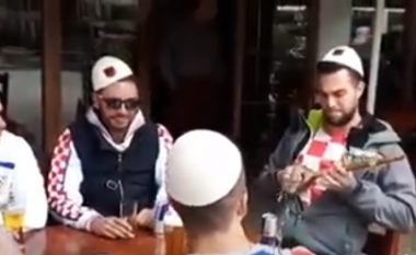 Festë vëllazërore, tifozi kroat i bie çiftelisë (Video)