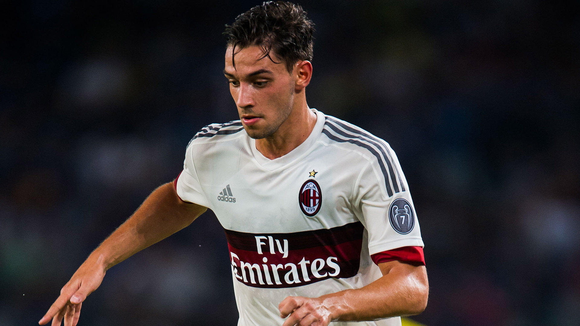 SHENZHEN, CHINA - JULY 25:  Mattia De Sciglio of AC Milan in action during the AC Milan vs FC Internacionale as part of the International Champions Cup 2015 at the looks onnggang Stadium on July 25, 2015 in Shenzhen, China.  (Photo by Aitor Alcalde/Getty Images)