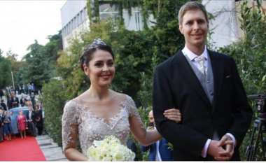 Elia Zaharia: Kjo dasmë, kujtim i bukur për shqiptarët!
