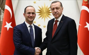 Erdogan takohet me ministrin Bushati