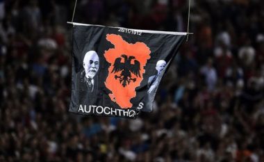 Sot, dy vjet më parë droni me flamurin e “Shqipërisë Natyrale” valoi mbi stadiumin e Beogradit (Video)