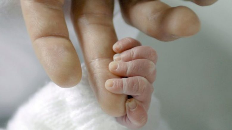Maqedonia horror për të porsalindurit, për nëntë muaj kanë vdekur 185 foshnje!