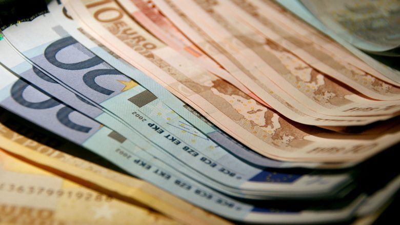 Maqedonia do të merr një hua të re milionëshe nga kreditorët e brendshëm