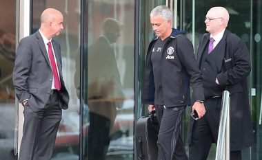 Mourinho nuk zhvendoset në Manchester: A po përgatitet të largohet prej Unitedit! (Foto)