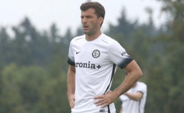 Tifozët gjermanë fishkëllejnë futbollistin shqiptar