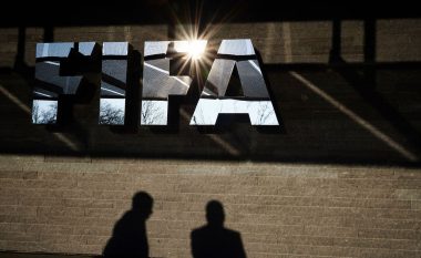 FIFA gjobit federatën spanjolle