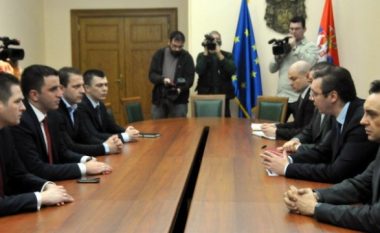 Lista Serbe dorëzohet para Vuçiqit, “ngrihet” përsëri