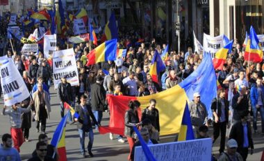 Marshi për bashkim me Rumani-Moldavi u shndërrua në dhunë (Video)