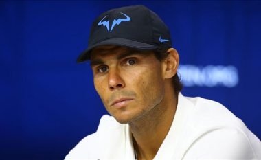 Rafael Nadal hap akademinë e tenisit