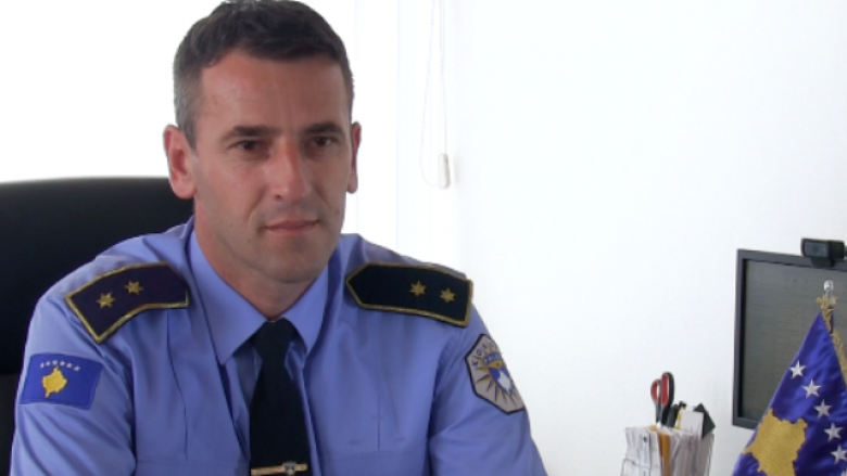Nehat Thaçi pritet si hero në Mitrovicë