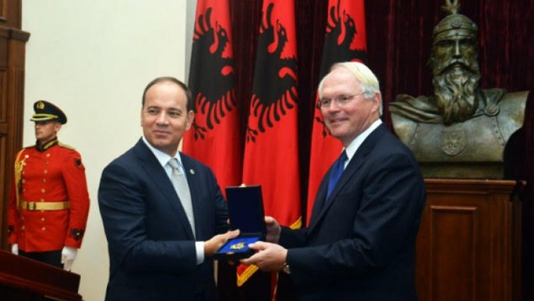 Hill: Të jesh shqiptar është diçka e veçantë dhe krenari