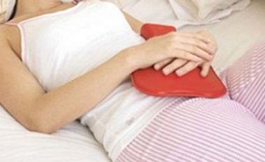 Çfarë duhet të hani për t’i shmangur dhimbjet para-menstruale?