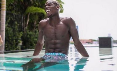 Pogba trondit hotelin, seks me këngëtaren si në filmat pornografikë (Foto)