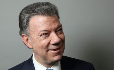 Santos do t’i dhurojë paratë e Nobelit për viktimat në Kolumbi