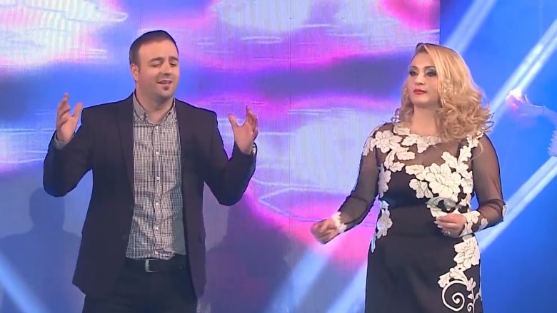 Serbja këndon shqip këngën e Remzie dhe Nexhat Osmanit (Video)