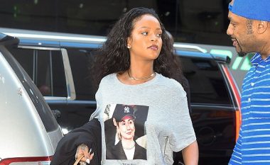 Rihanna në “lot”, kujton deklaratën e Trump i cili vlerësoi republikanët si të marrë që u besojnë gënjeshtrave (Foto)