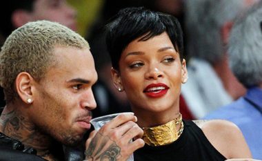 Chris Brown i bindur se do të bashkohet me Rihannan